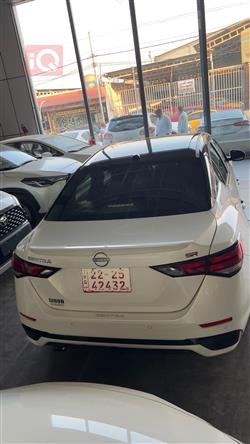 نیسان سێنترا